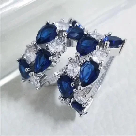 NEW LUXURY BLUE 925 STERLING SILVER DIAMOND STUD EARRINGS - Picture 2 of 3